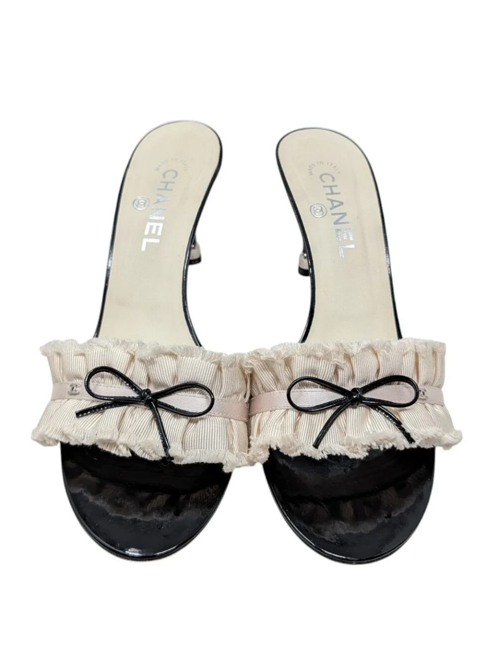 Chanel Ruffled Bow Interlocking CC Patent Black Ivory Mule Dress Up Sandal EU 40